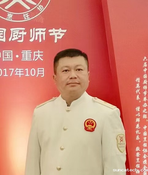张亮.jpg